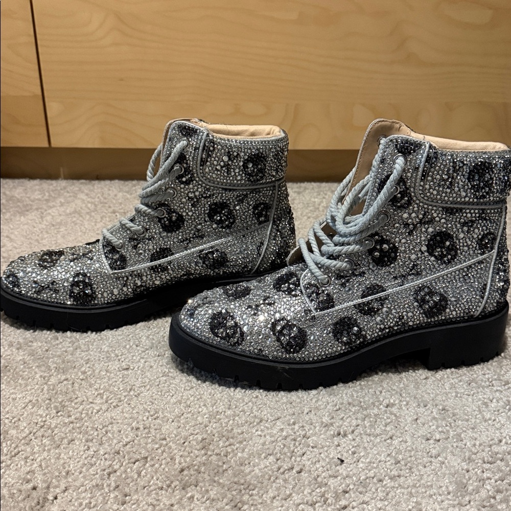 Betsey Johnson Skull Rhinestone Boots Size 9 - Picture 2 of 5